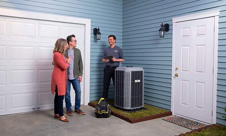 day-and-night-dealer-talking-to-homeowner-about-financing