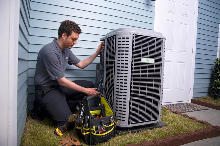 day-and-night-dealer-servicing-AC